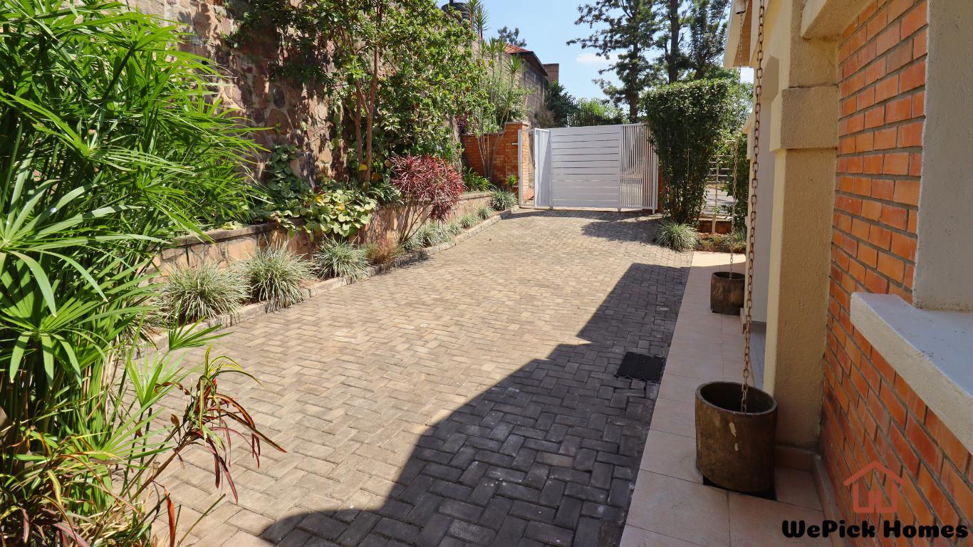 Furnished 3-Bedroom House in Nyarutarama, KIgali |... photo 2