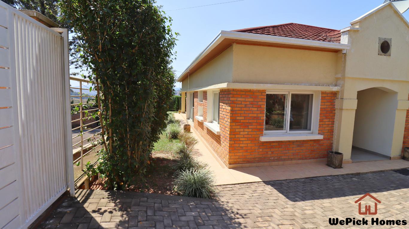 Furnished 3-Bedroom House in Nyarutarama, KIgali |... photo 5