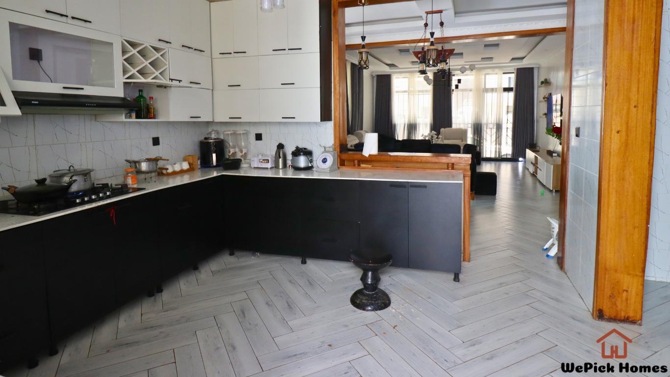 8-Bedroom House For Sale in Kibagabaga, KIgali | W... photo 5