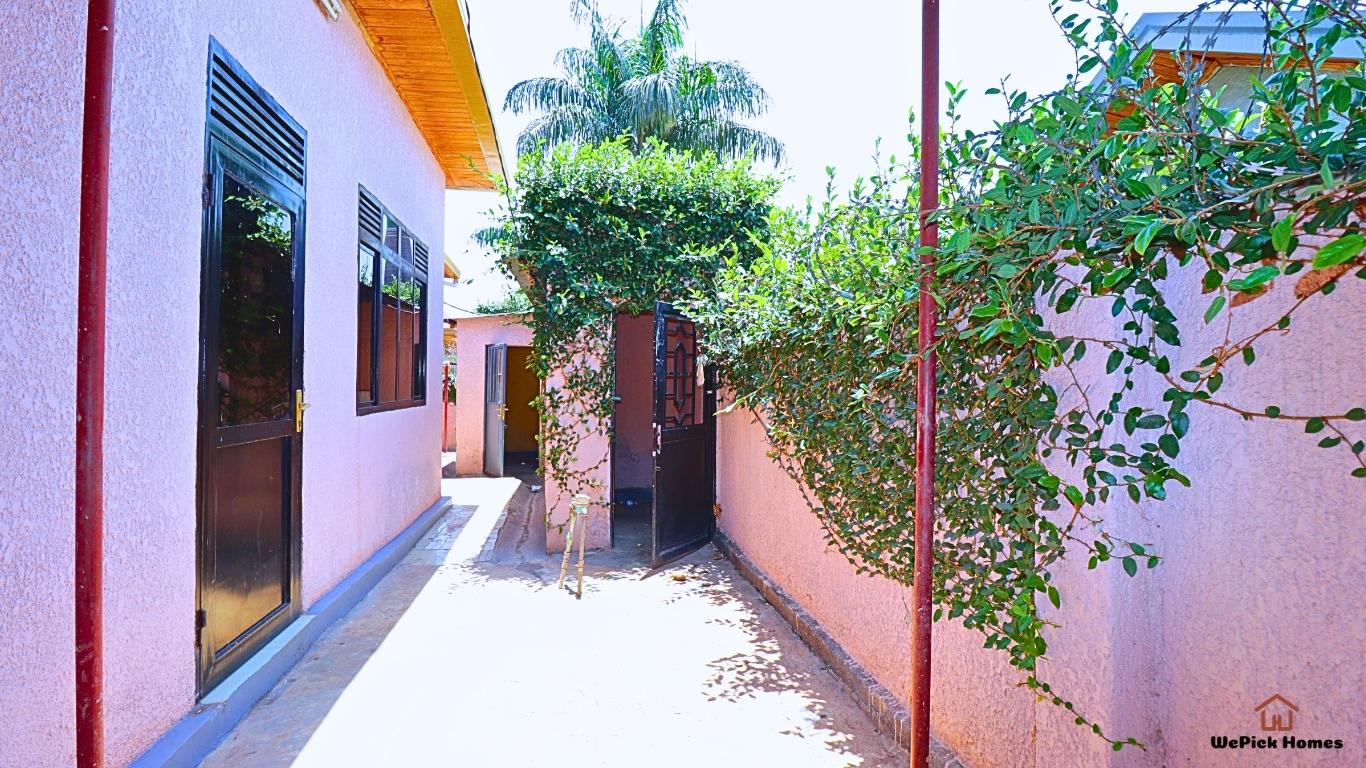 3-Bedroom House for Rent in Kacyiru, Kigali | WePi... photo 5