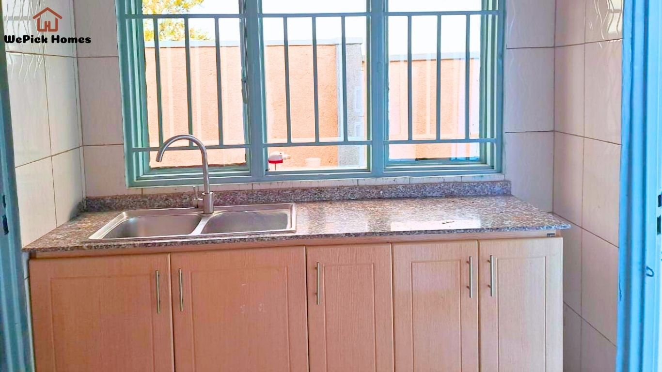 4-Bedroom House For Rent in Kimironko, Kigali | We... photo 4