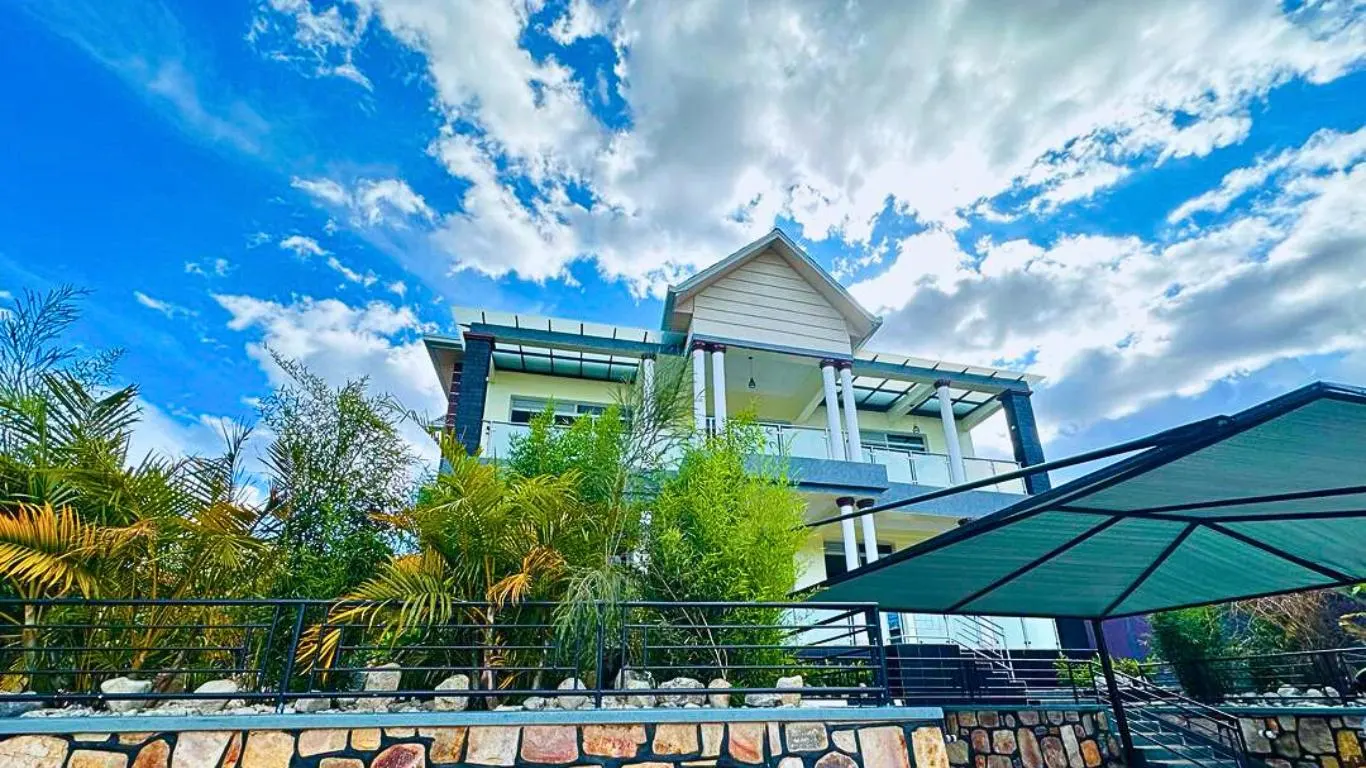 7-Bedroom House for Sale in Kicukiro, Kigali | WeP...