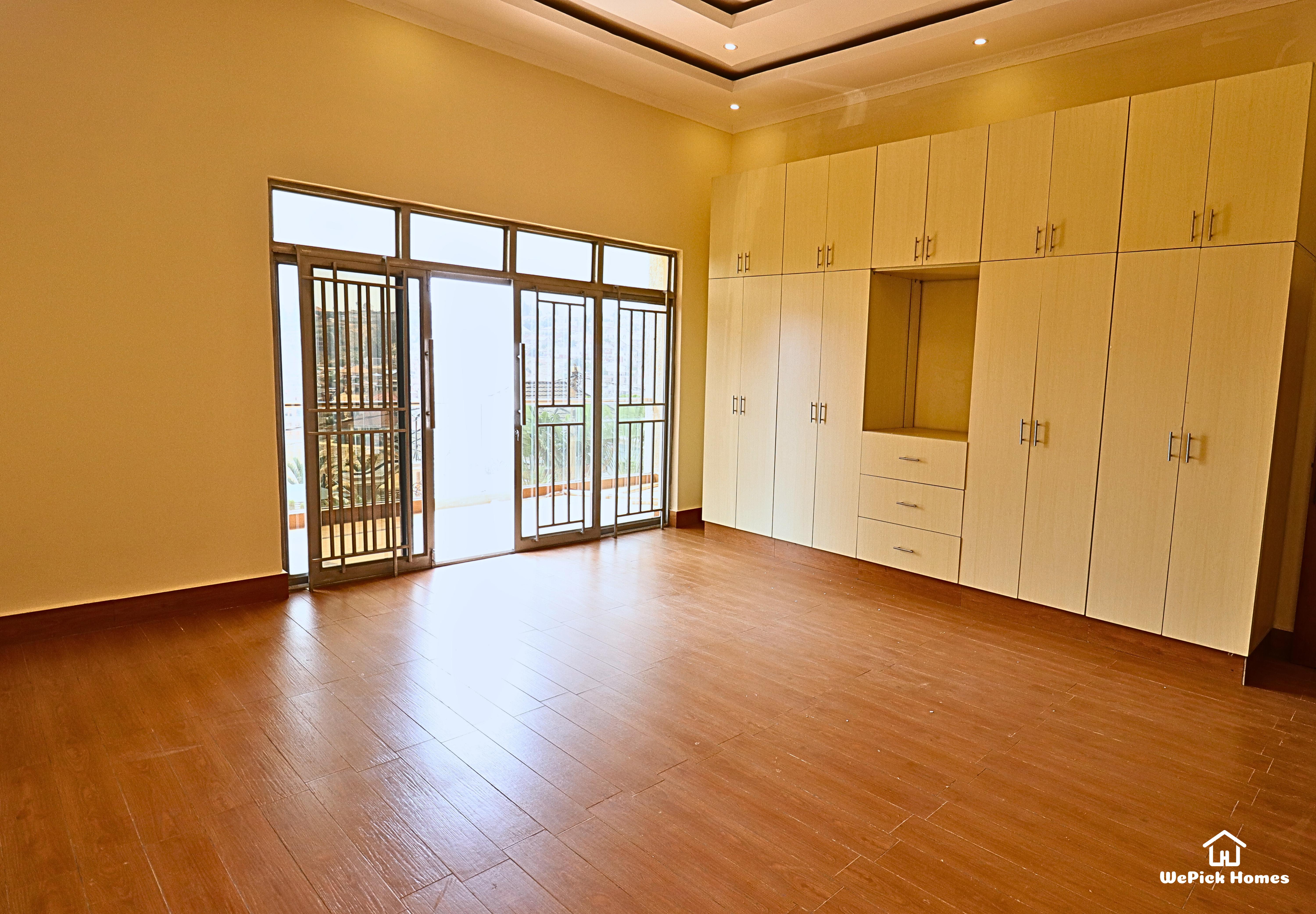 Unfurnished 6-Bedroom House For Sale in Kibagabaga... photo 4