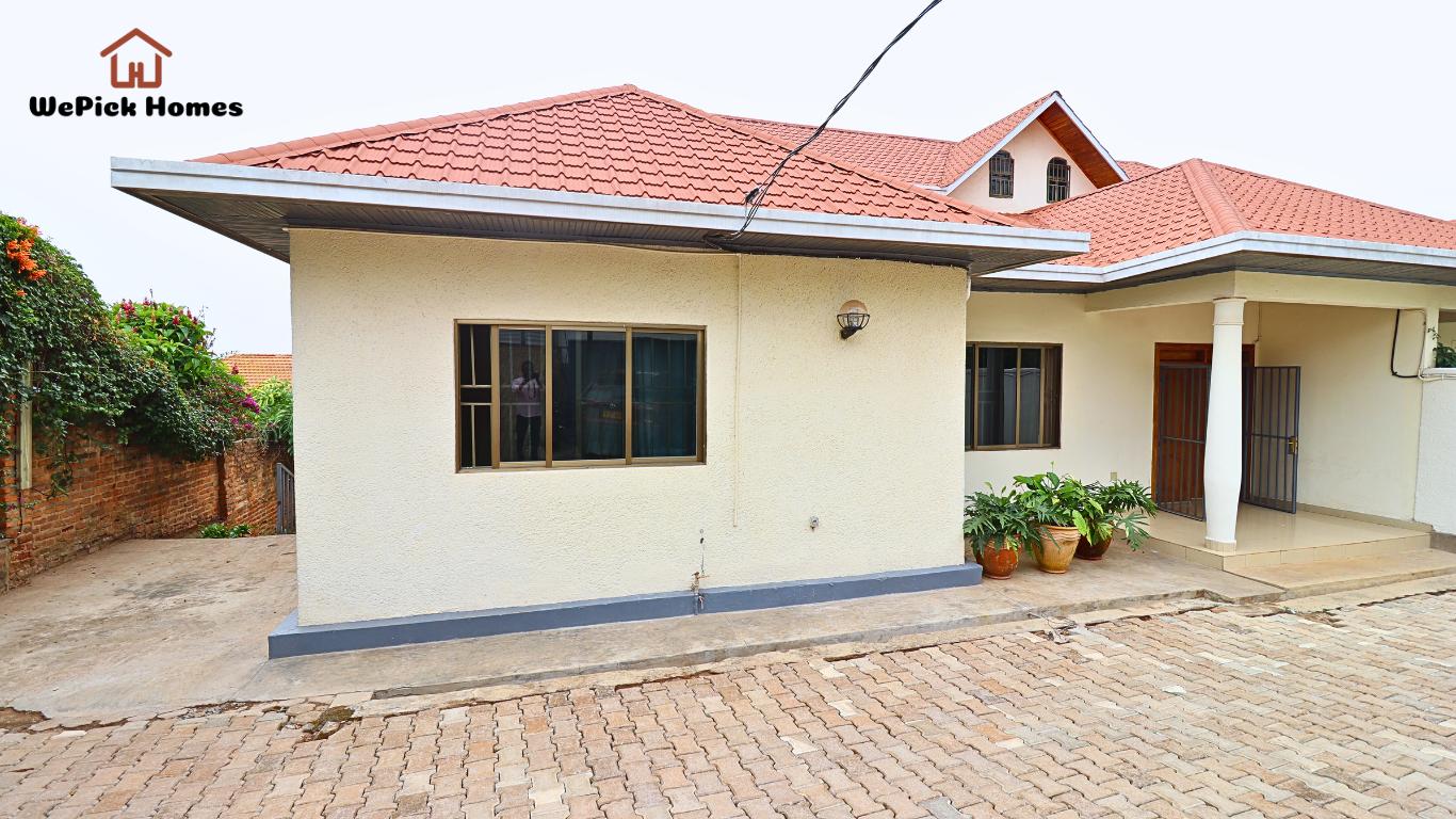 3-Bedroom House Semi-Furnished For Rent &nbsp;in Kacyir...